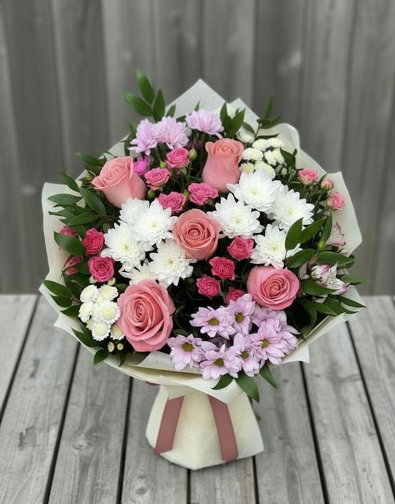 Букет цветов из: Альстромерии, Гвоздики, Розы и Хризантемы в Селенгинске
