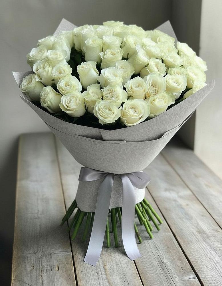 Букет 35 Белых роз в Селенгинске