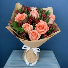 Букет цветов из:  Розы и Альстромерии в Селенгинске