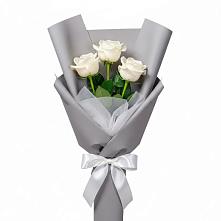 Букет 3 белые розы в Селенгинске