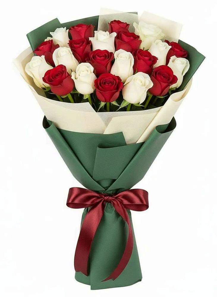 Букет Микс из красных и белых роз в Селенгинске