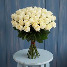 Букет 51 Белая роза Эдлесс Лав в Селенгинске