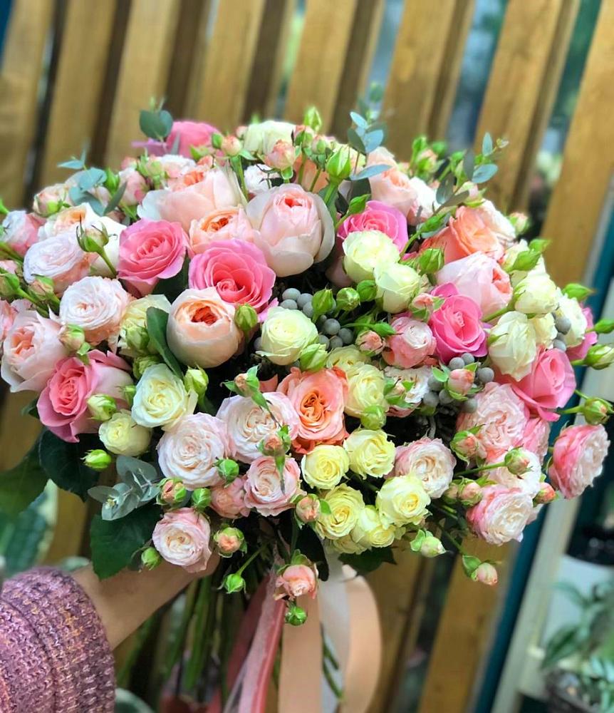 Букет цветов из: Розы в Селенгинске