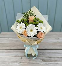 Букет цветов из:  Герберы, Розы и Хризантемы в Селенгинске