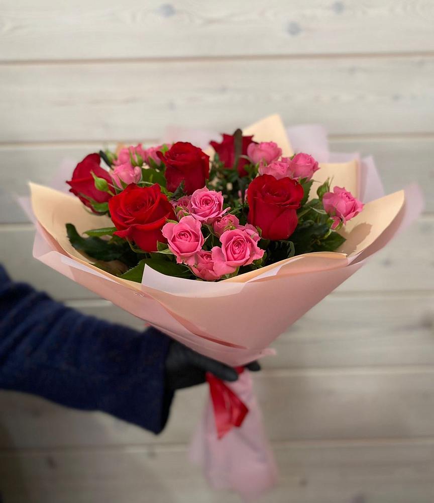 Букет цветов из: Розы в Селенгинске