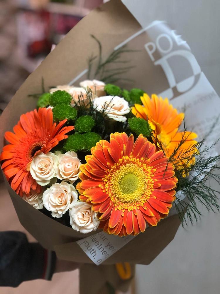 Букет цветов из: Герберы, Хризантемы и Розы в Селенгинске
