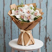 Букет цветов из:  Орхидеи и Розы в Селенгинске