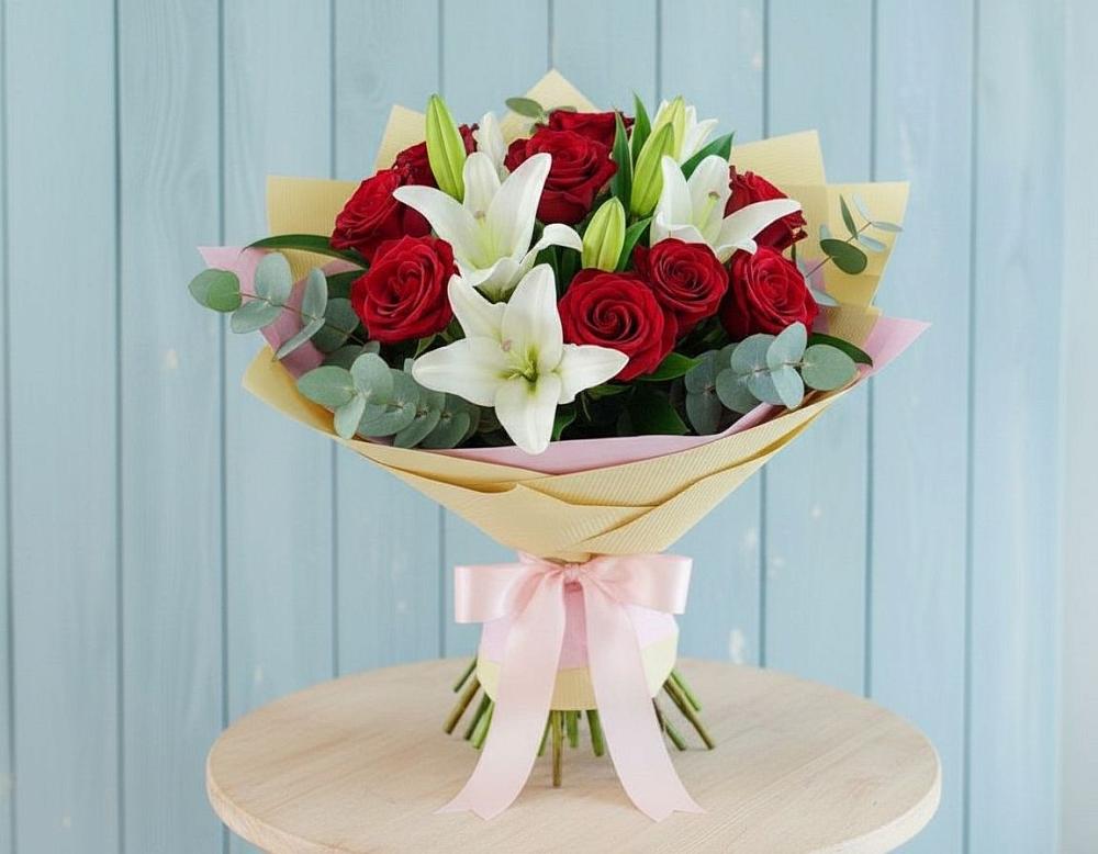 Букет цветов из: Лилии и Розы в Селенгинске